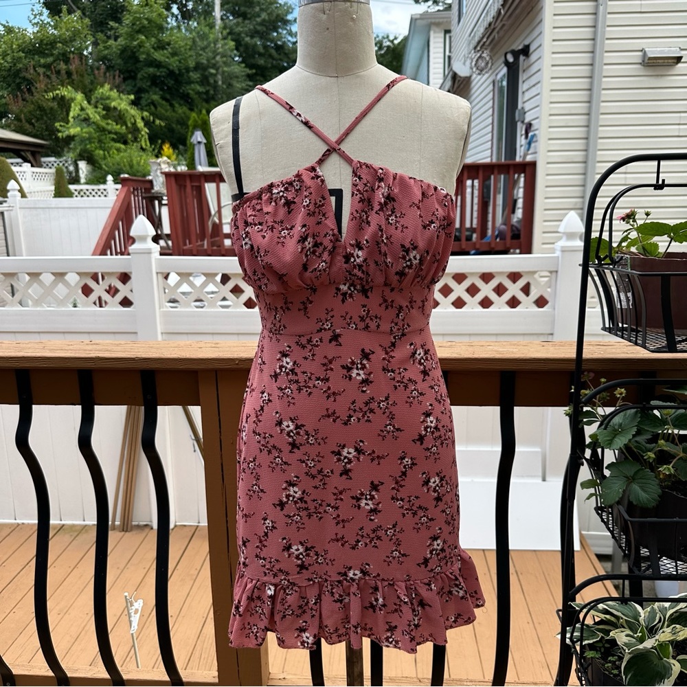 Floral Mini Dress with Ruffles in Pink Size Small